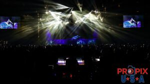 Iron Maiden performing during The Book of Souls World Tour as seen from the mixer / stage production area. Bruce Dickinson: Vocals Steve Harris: Bass guitar Nicko McBrain: Drums Dave Murray: Guitar Adrian Smith: Guitar Janick Gers: Guitar Where's Eddie..?