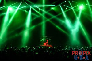 The end of Iron Maiden's "Number of the Beast" from The Book of Souls World Tour. Bruce Dickinson: Vocals