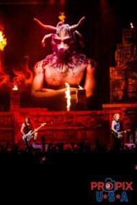 Iron Maiden performing The Number of the Beast during The Book of Souls World Tour. Steve Harris: Bass guitar Janick Gers: Guitar And Beast Eddie..!