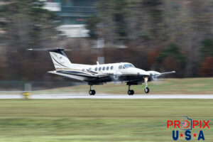 N34LT 1982 Beechcraft King Air 200 BE20 PDK (KPDK) Peachtree Dekalb airport Atlanta Georgia Photo Date: 11-21-2025