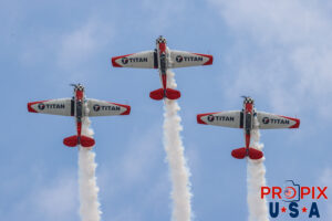 Titan Aerobatic Team #1 N791MH 1951 North American T-6 Texan #2 N3267G 1943 North American T-6 Texan #3 N7462C 1958 North American T-6 Texan Aircraft code: T6 Vidalia Georgia Airport Code(s): VDI, KVDI Photo date: 4-25-2026